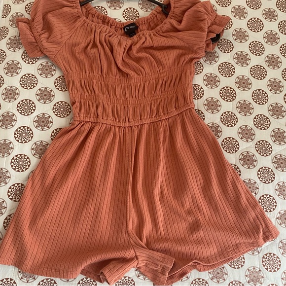 Rust Off-Shoulder Romper - Picture 4 of 4
